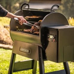 Traeger Ironwood 885 Wood Pellet BBQ Grill -Garden Care Shop 1140955 7