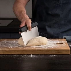 Ooni Pizza Dough Scraper -Garden Care Shop 1171243 3